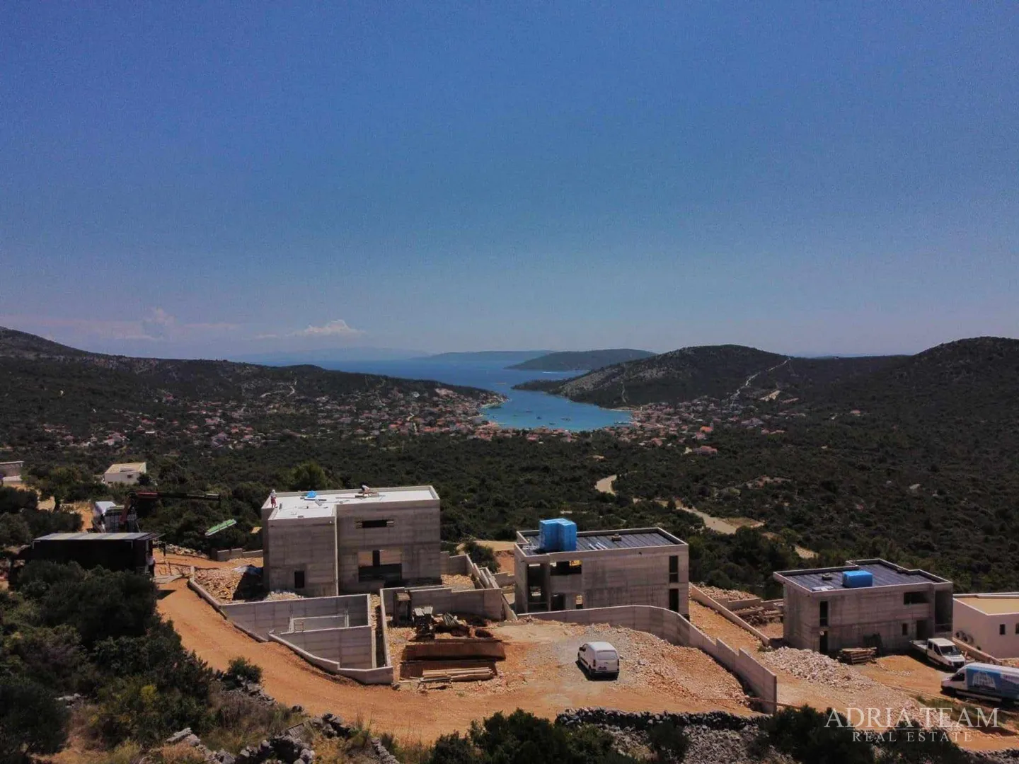luksuzne vile s otvorenim pogledom na more, vinišće - marina - slika 3