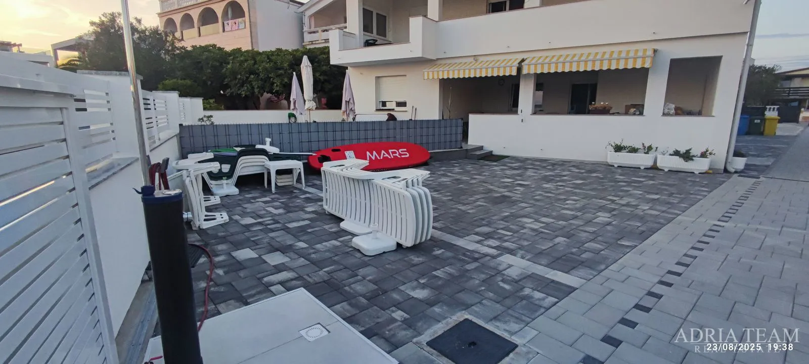 apartmani, prvi red do mora, vir - zadar izvrsna prilika!!! - slika 19