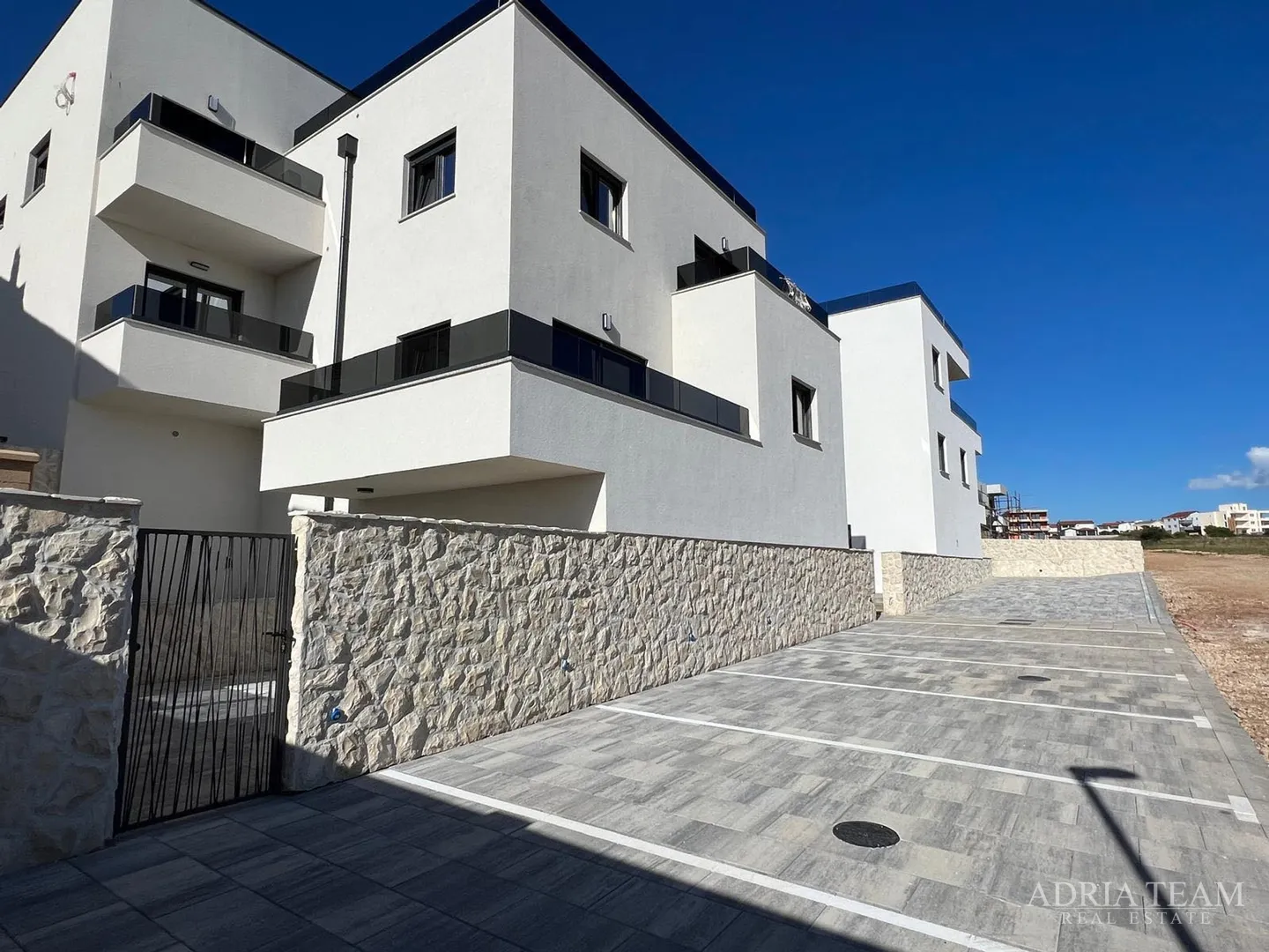 apartmani u stambenoj zgradi u novogradnji - povljana, pag - slika 5