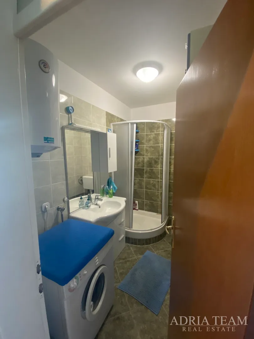 apartman, prvi red do mora, na prekrasnoj plaži s velikom terasom - turanj - slika 27