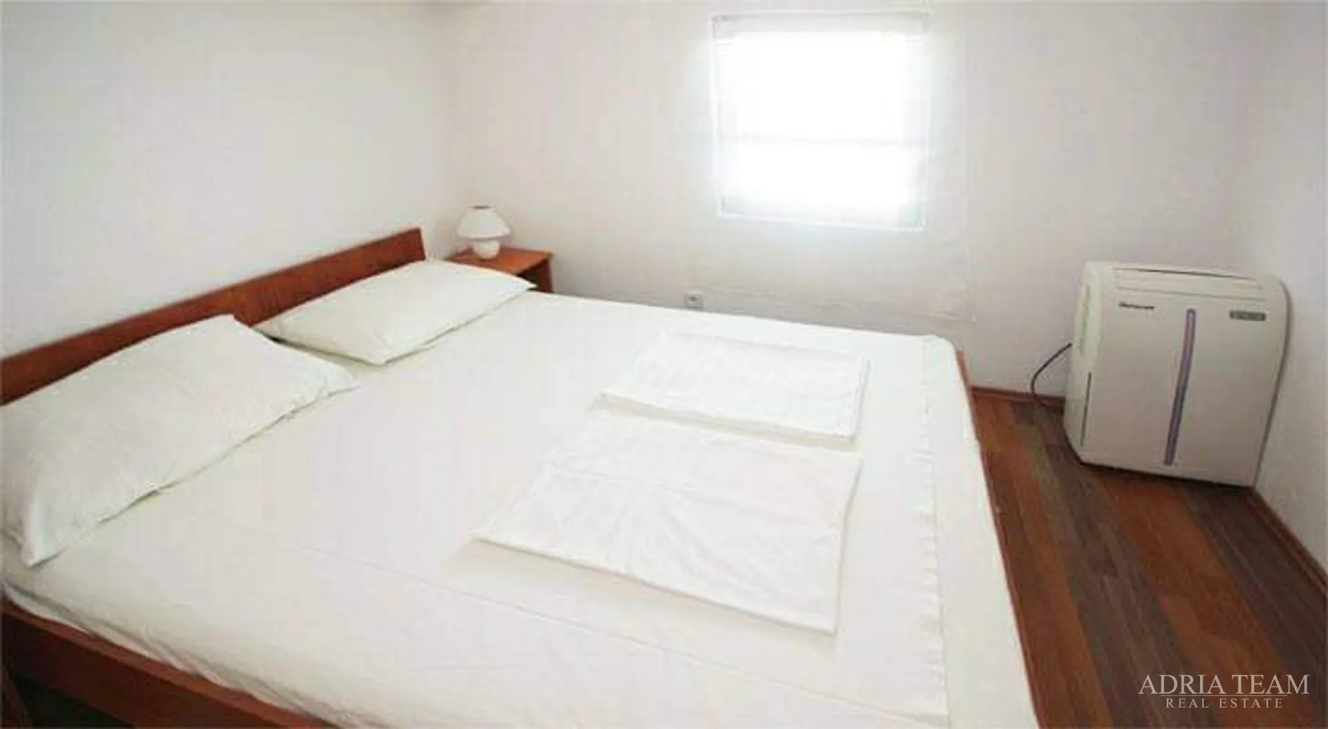akcija!! apartmanska kuća s 5 apartmana, 170 m od mora, vir - zadar - slika 19