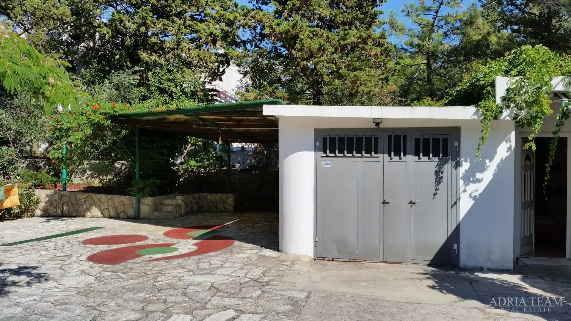 apartmanska kuća 100 m od mora, odlična lokacija - novalja, pag - slika 5