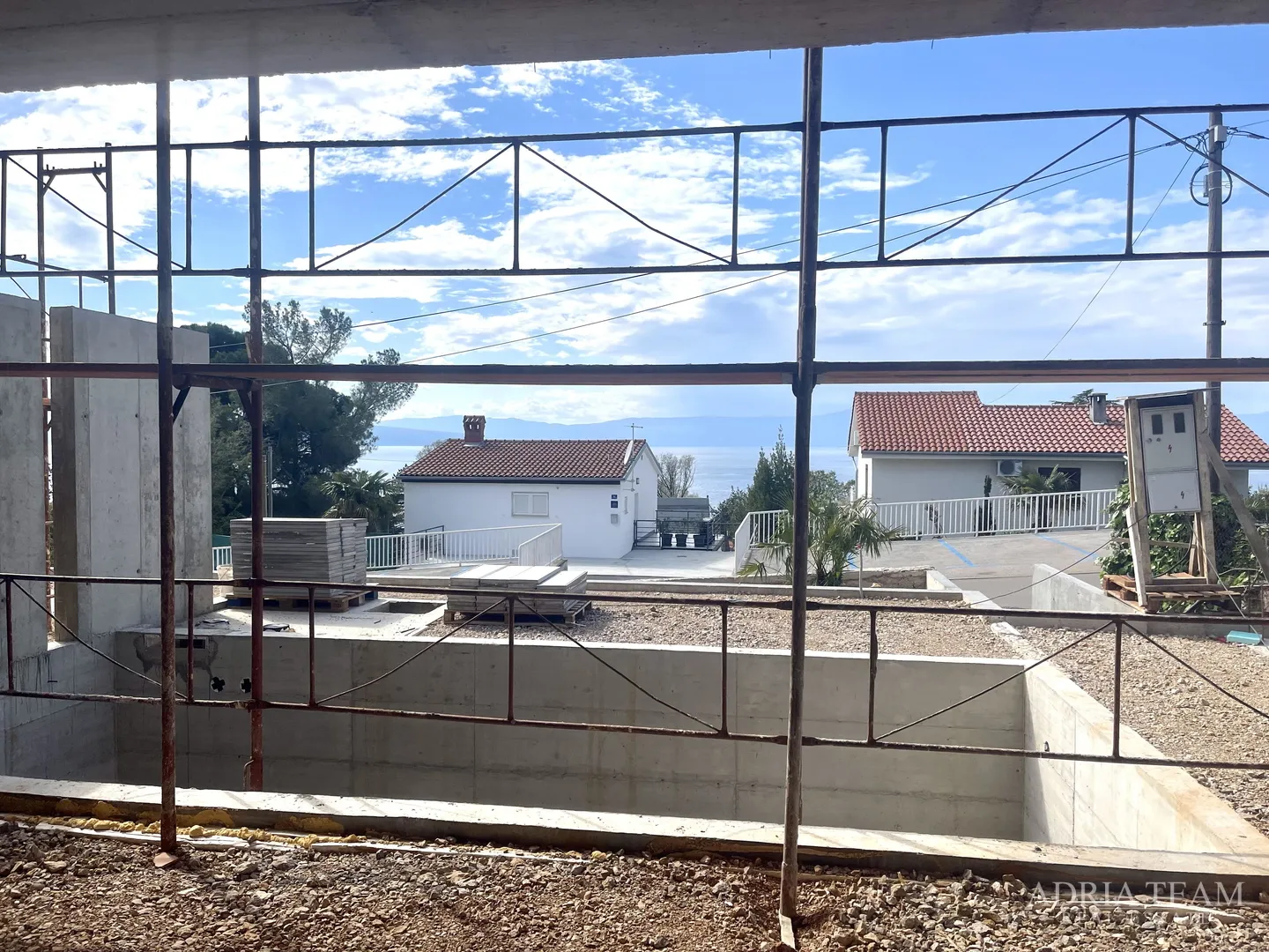 luksuzna dvojna kuća s pogledom na more - njivice, krk - slika 26