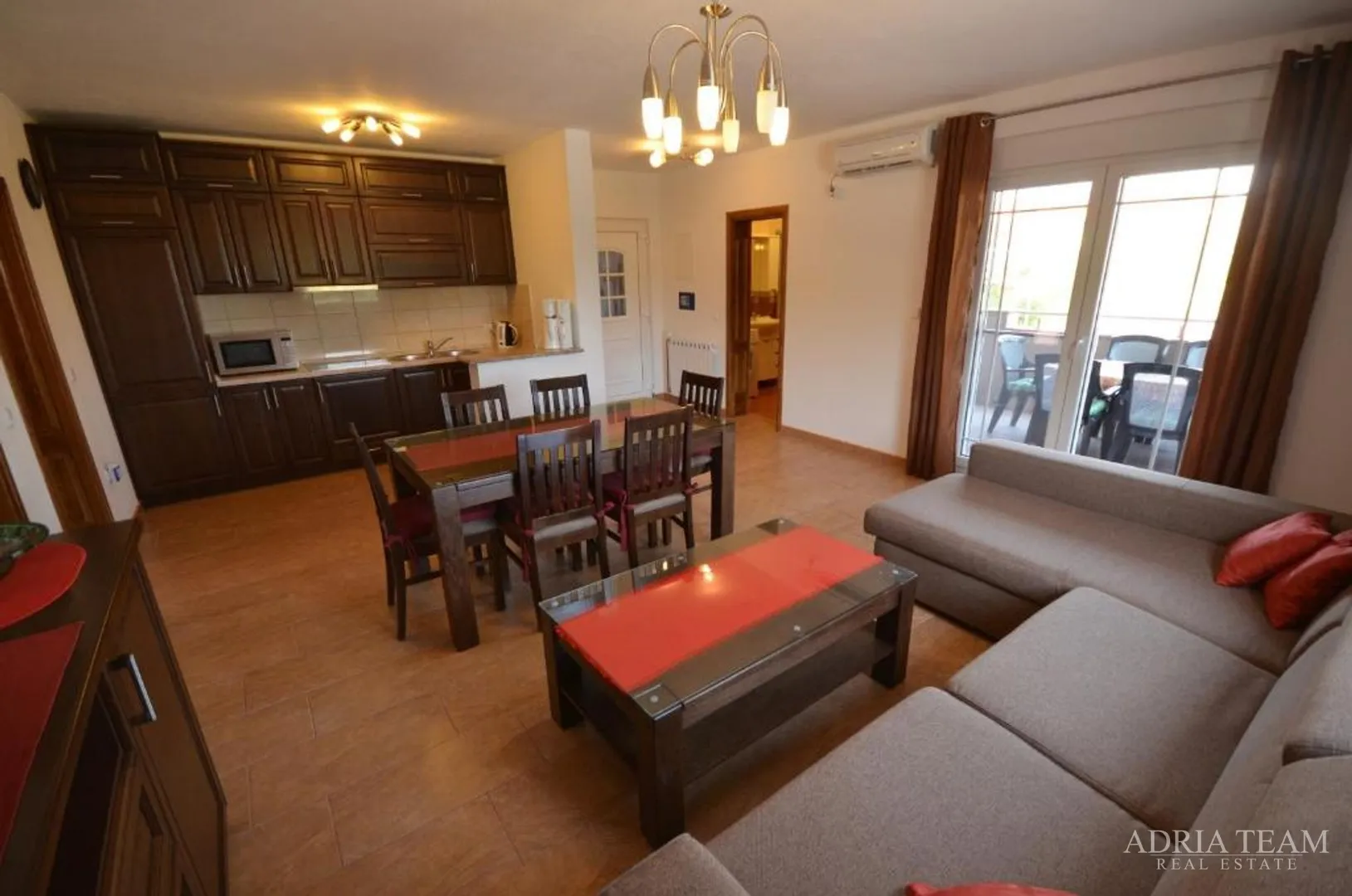samostojeća kuća s 5 apartmana, 200 m od mora, vir - zadar - slika 14