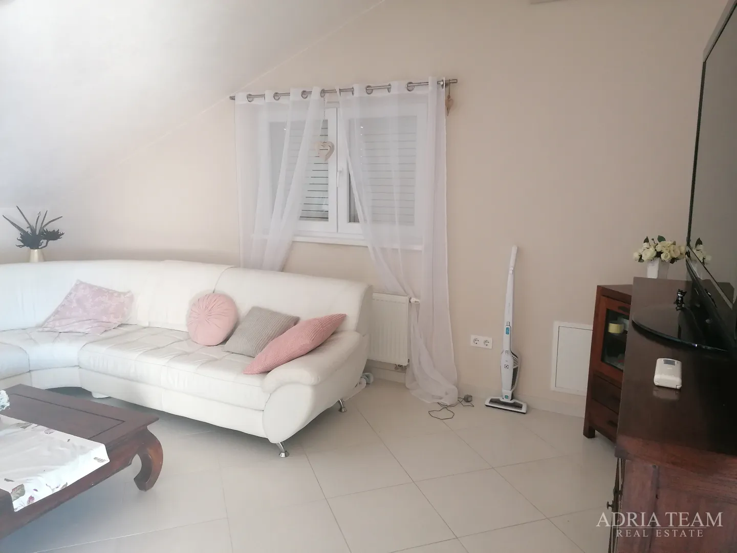 apartmanska kuća s 3 apartmana, 120 m od mora, petrčane - zadar - slika 25