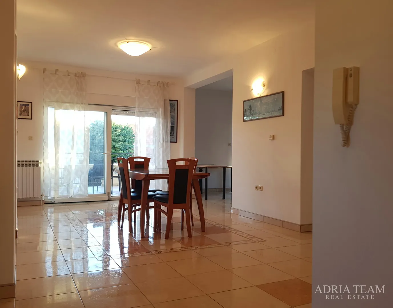 vila sa 7 apartmana, pogled na more - diklo, zadar - slika 22