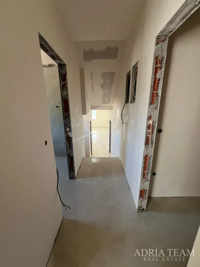 apartmani u novogradnji udaljeni 200 m od mora - seline - slika 39