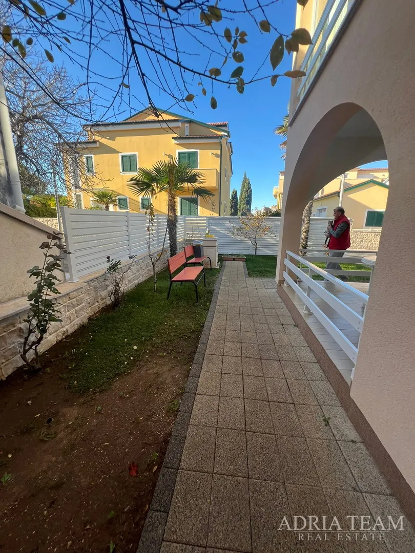 kuća s dvije stambene jedinice, 50 m od mora - vir, južna strana - slika 52