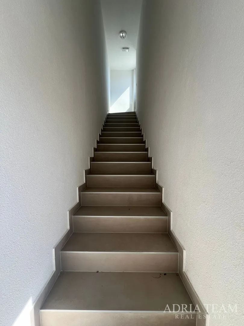 apartmani u prvom redu do mora, novogradnja - vinjerac - slika 48