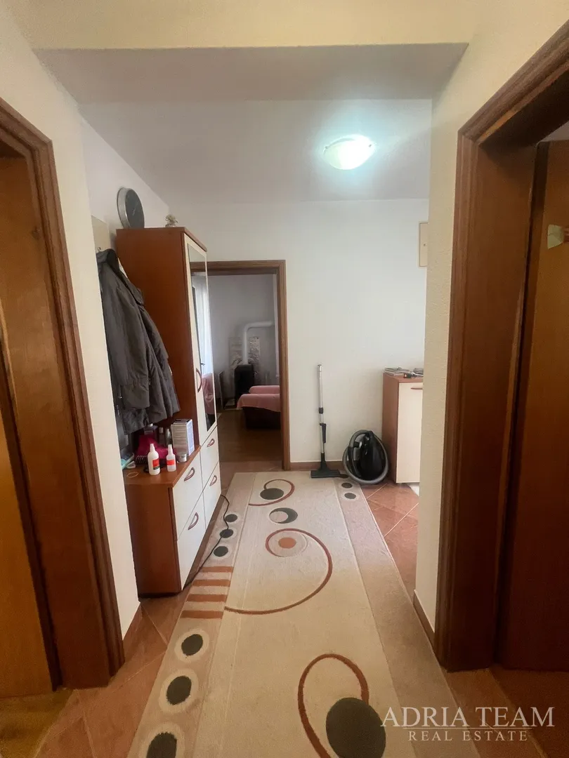 kuća s dvije stambene jedinice, 50 m od mora - vir, južna strana - slika 25