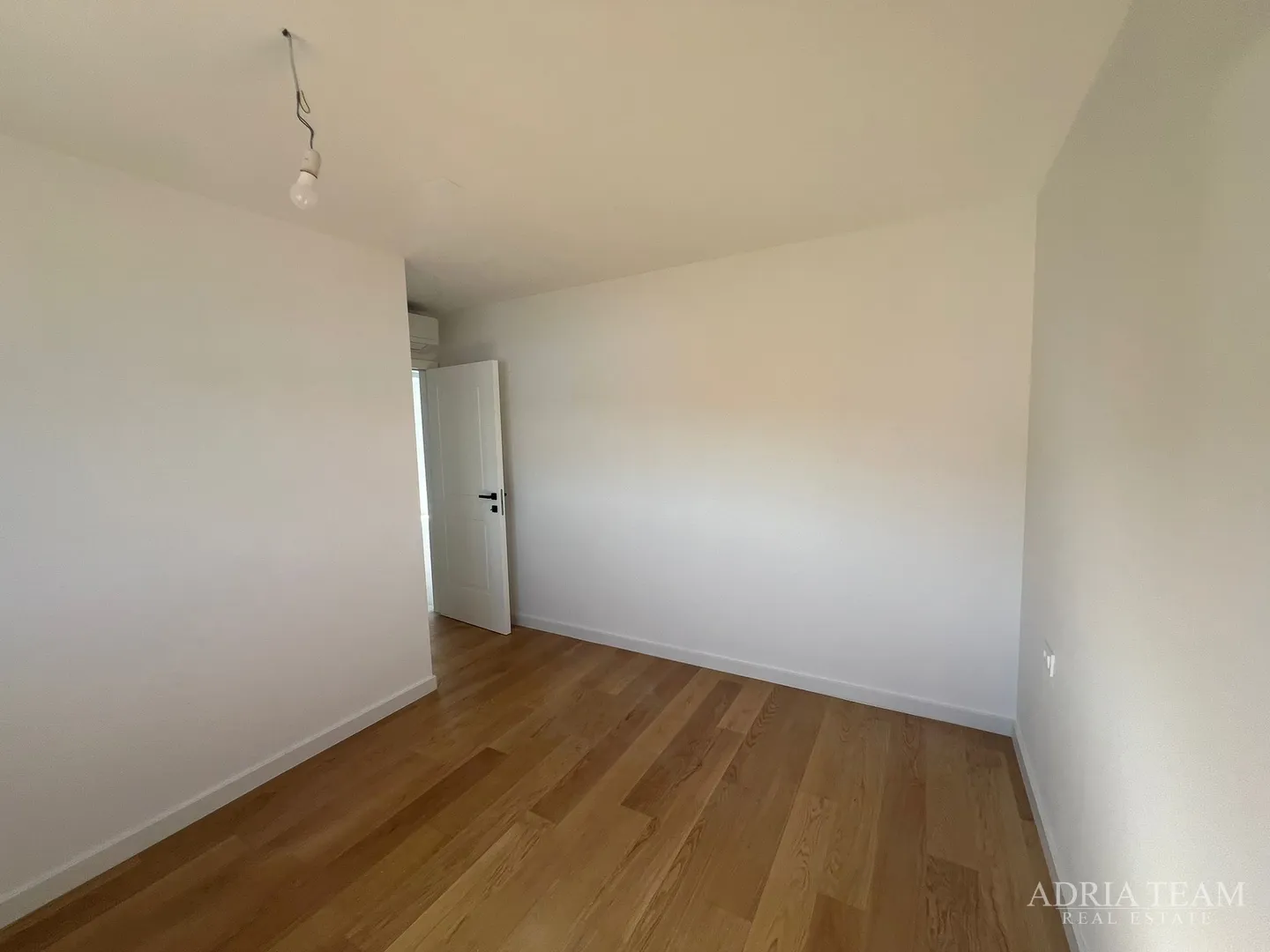 apartmani u prvom redu do mora, novogradnja - vinjerac - slika 21