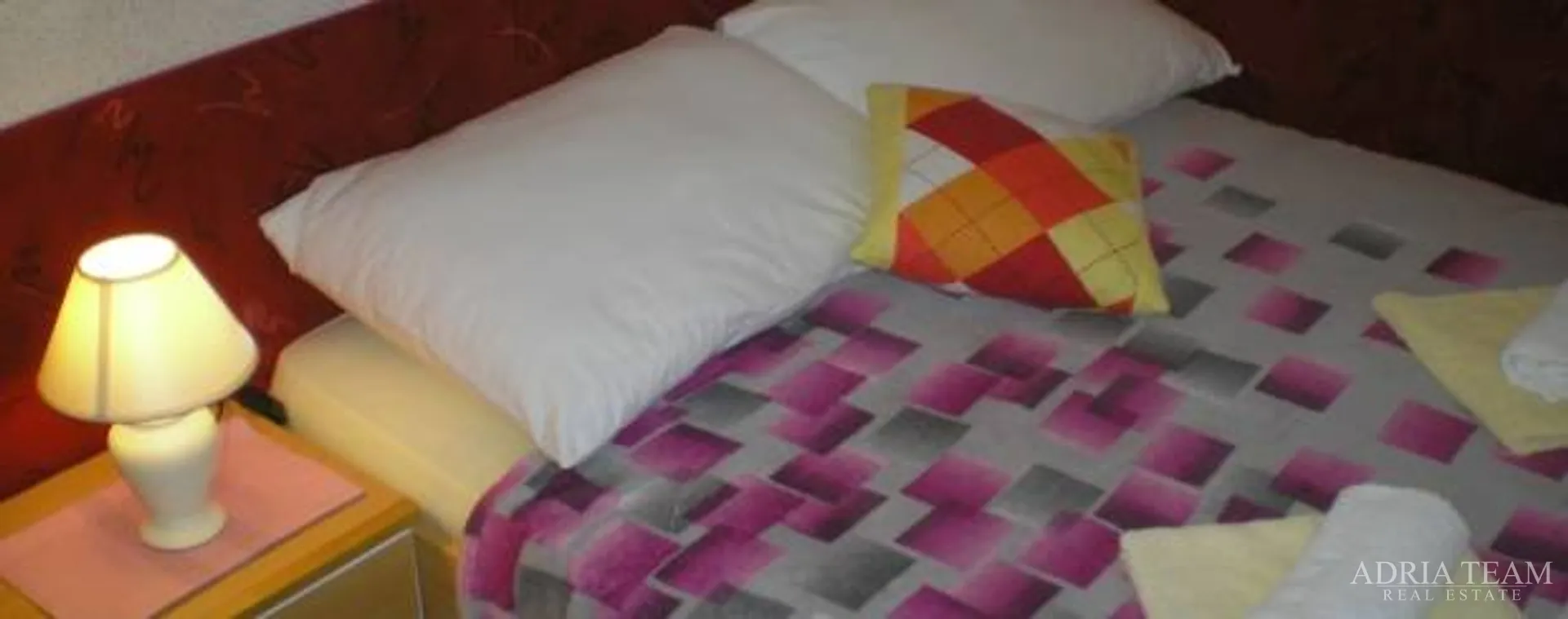hotel 50 m od mora - posedarje - slika 10