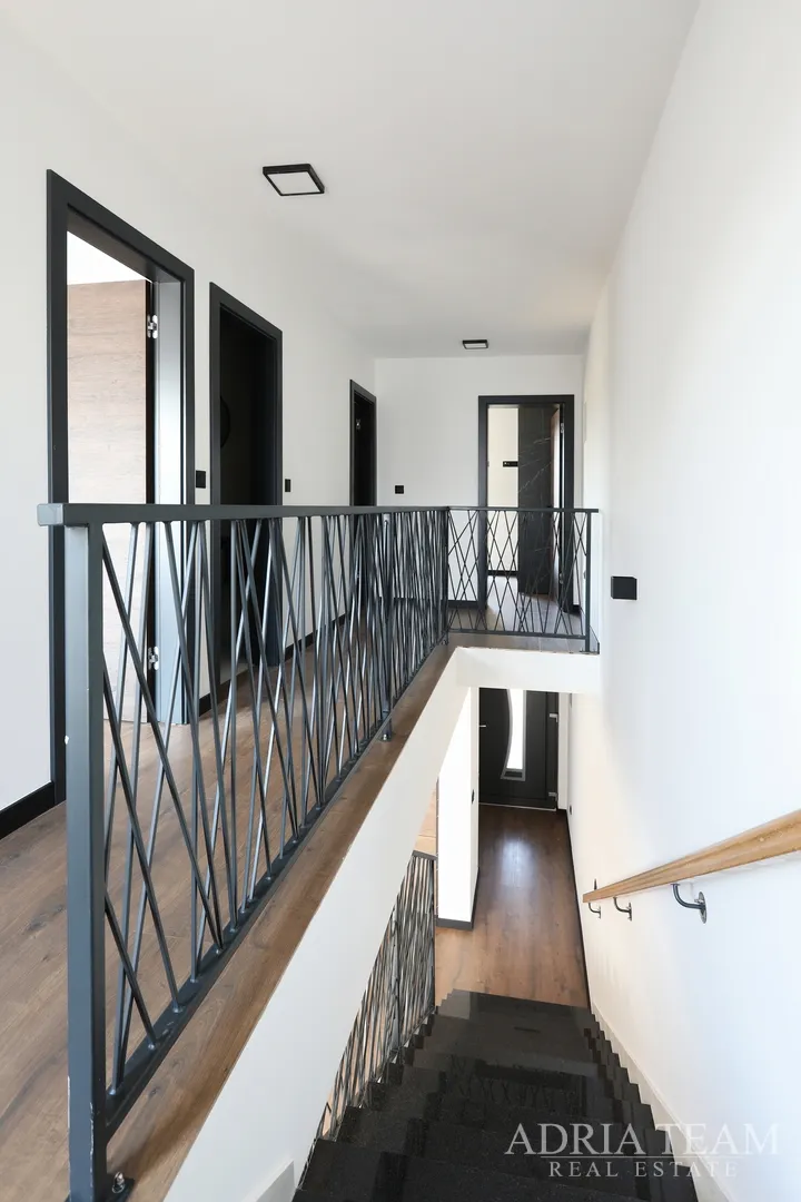dvoetažni apartmani u novogradnji u dvije identične kuće u nizu - privlaka - slika 60
