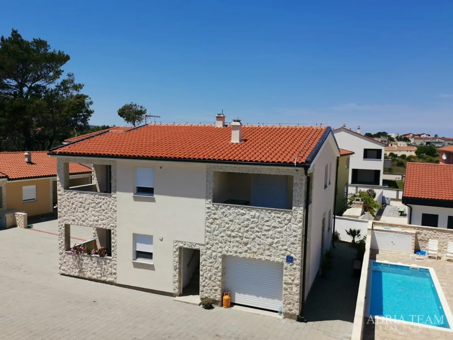 jedinstveni kompleks za turistički najam! 180 m od mora! vir - zadar - slika 2