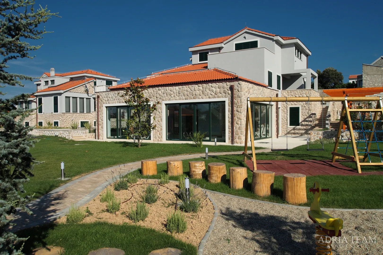 luksuzna vila 100 m od marine - betina, murter - slika 15