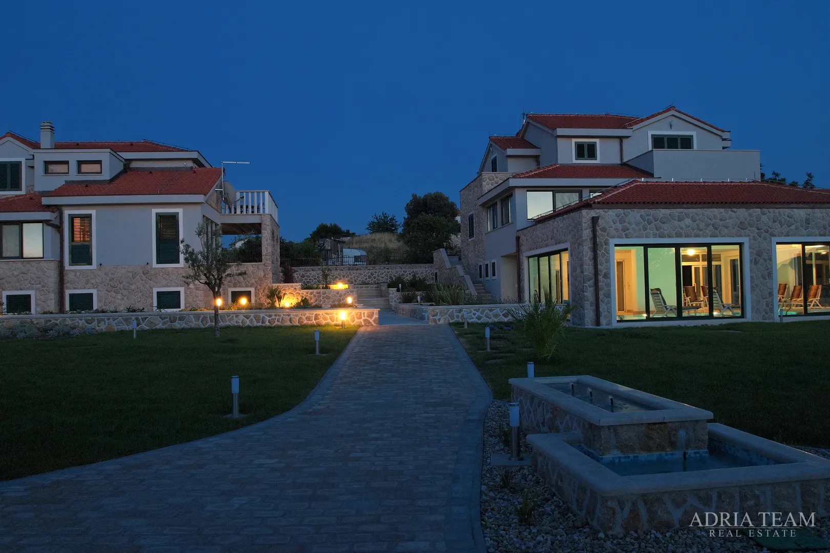 luksuzna vila 100 m od marine - betina, murter - slika 109