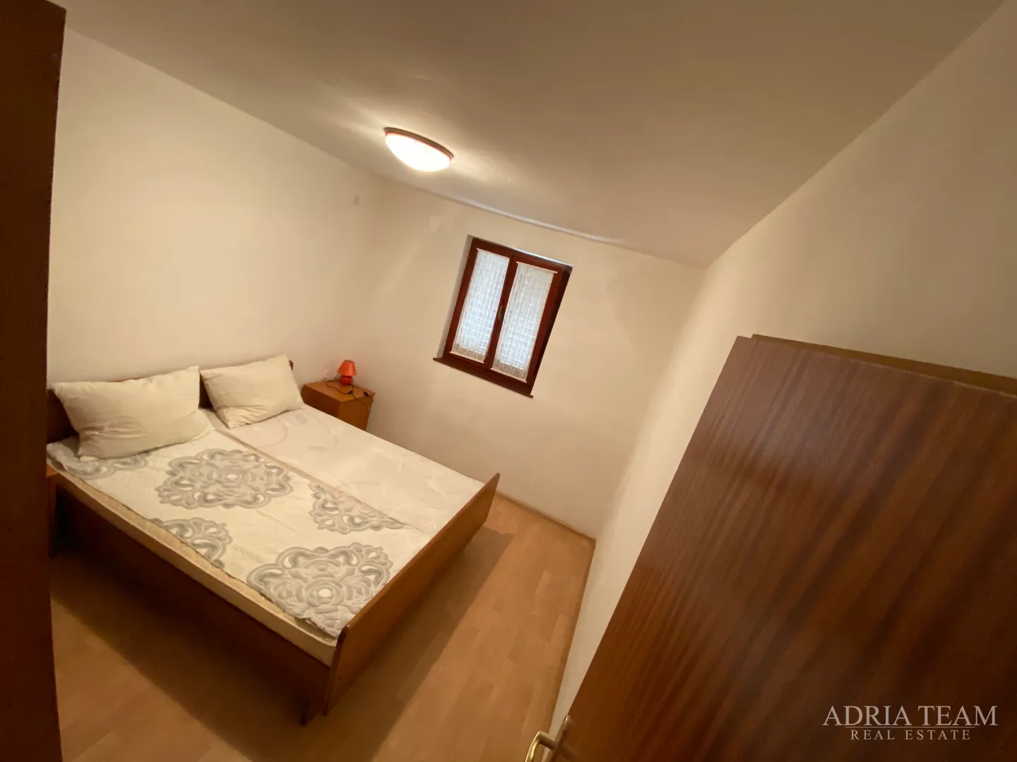 apartmanska kuća sa 6 apartmana, 70 m od mora, pag - povljana - slika 6