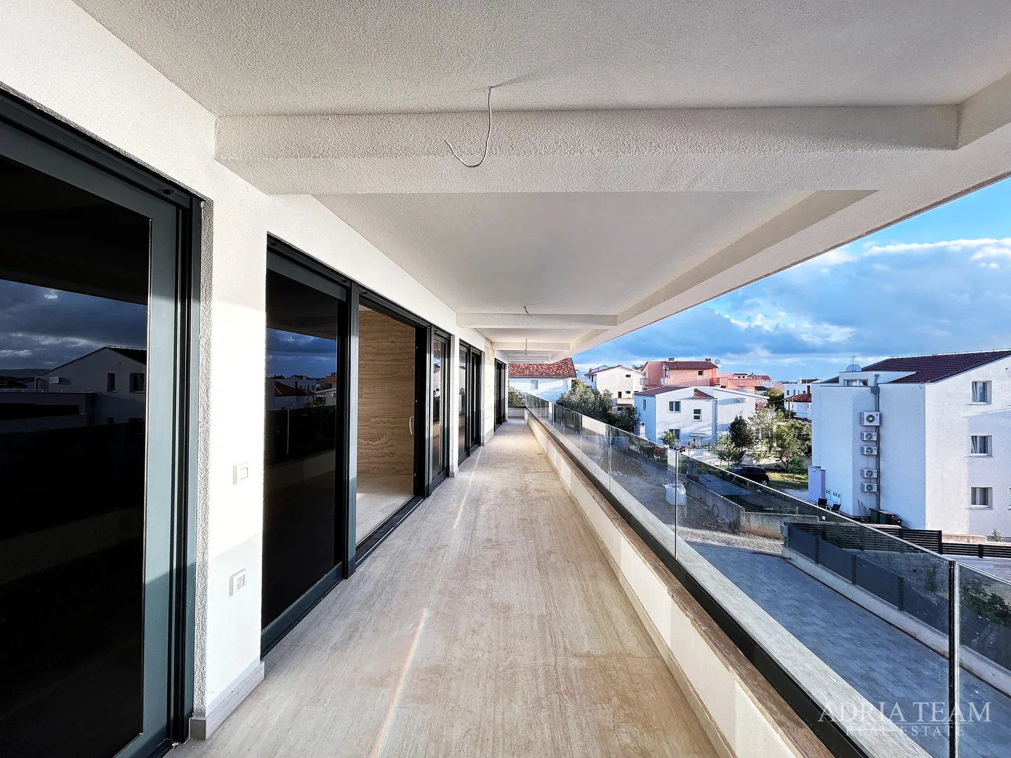 penthouse udaljen 70 m od mora, novogradnja - zadar, diklo - slika 9