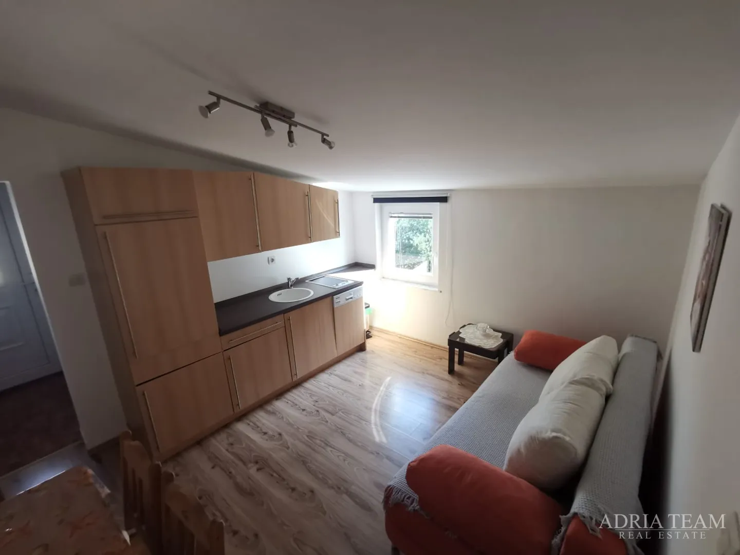 apartmanska kuća s 3 apartmana - vir - slika 6