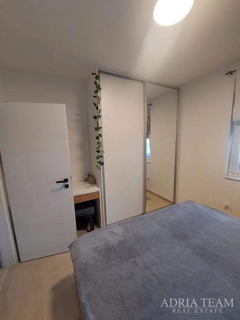 apartman u stambenoj zgradi, 80 m od mora - diklo, zadar posebna ljetna akcija! - slika 59