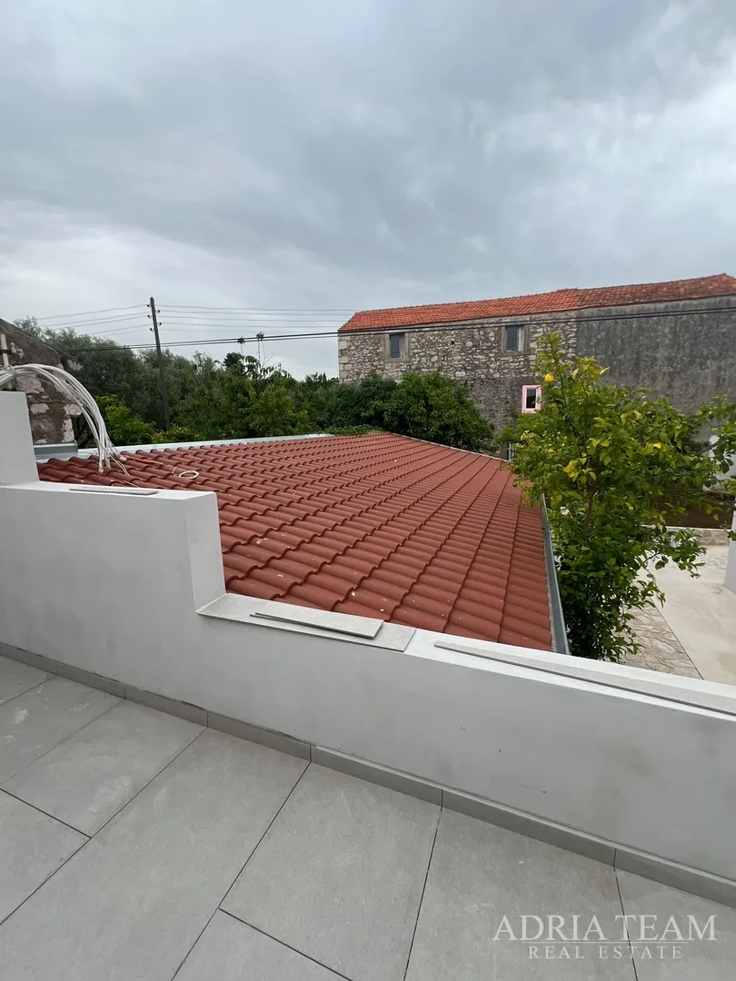 akcija!!! kamena kuća rustikalnog uređenja u centru mjesta - sutomišćica, ugljan - slika 54