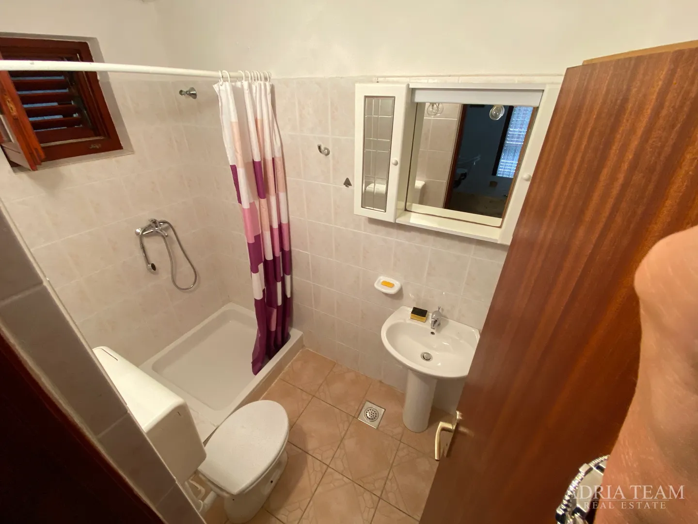 apartmanska kuća sa 6 apartmana, 70 m od mora, pag - povljana - slika 7