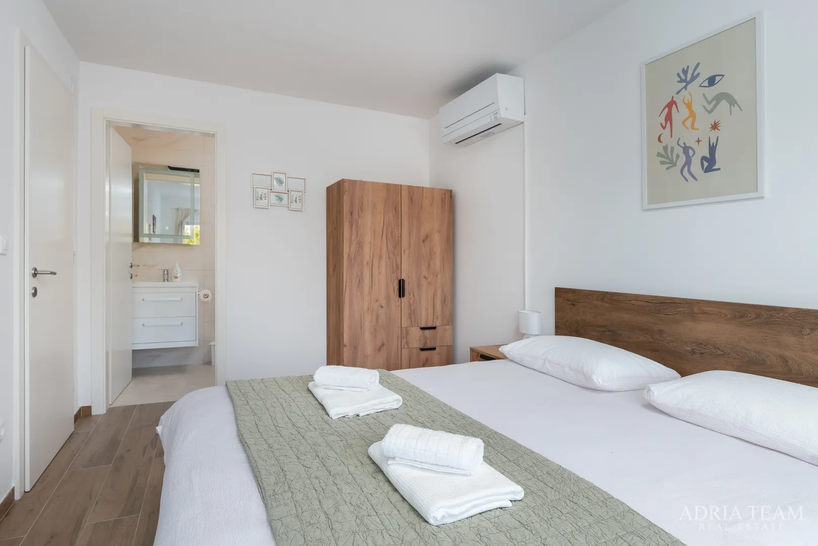 namješten apartman s krovnom terasom - vir - slika 10