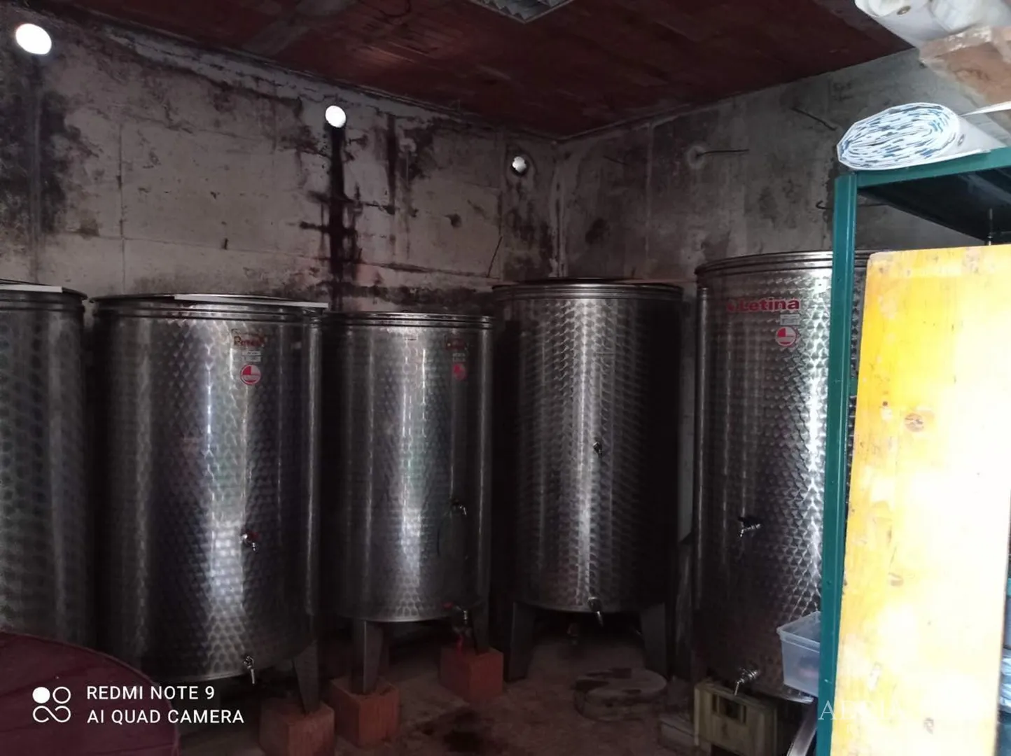 privlaka – zemljište s konobom i garažom, bilotinjak - slika 3