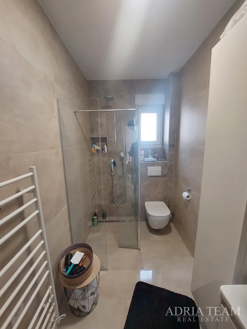 apartman u stambenoj zgradi, 80 m od mora - diklo, zadar posebna ljetna akcija! - slika 56