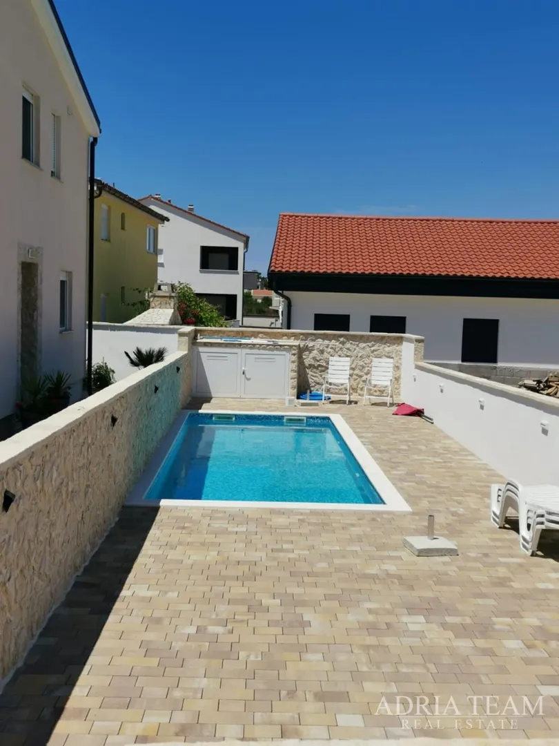 jedinstveni kompleks za turistički najam! 180 m od mora! vir - zadar - slika 11