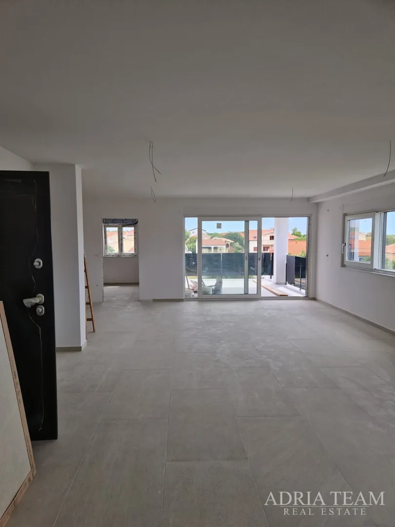 penthouse, novogradnja, 150 m od mora - privlaka - slika 89