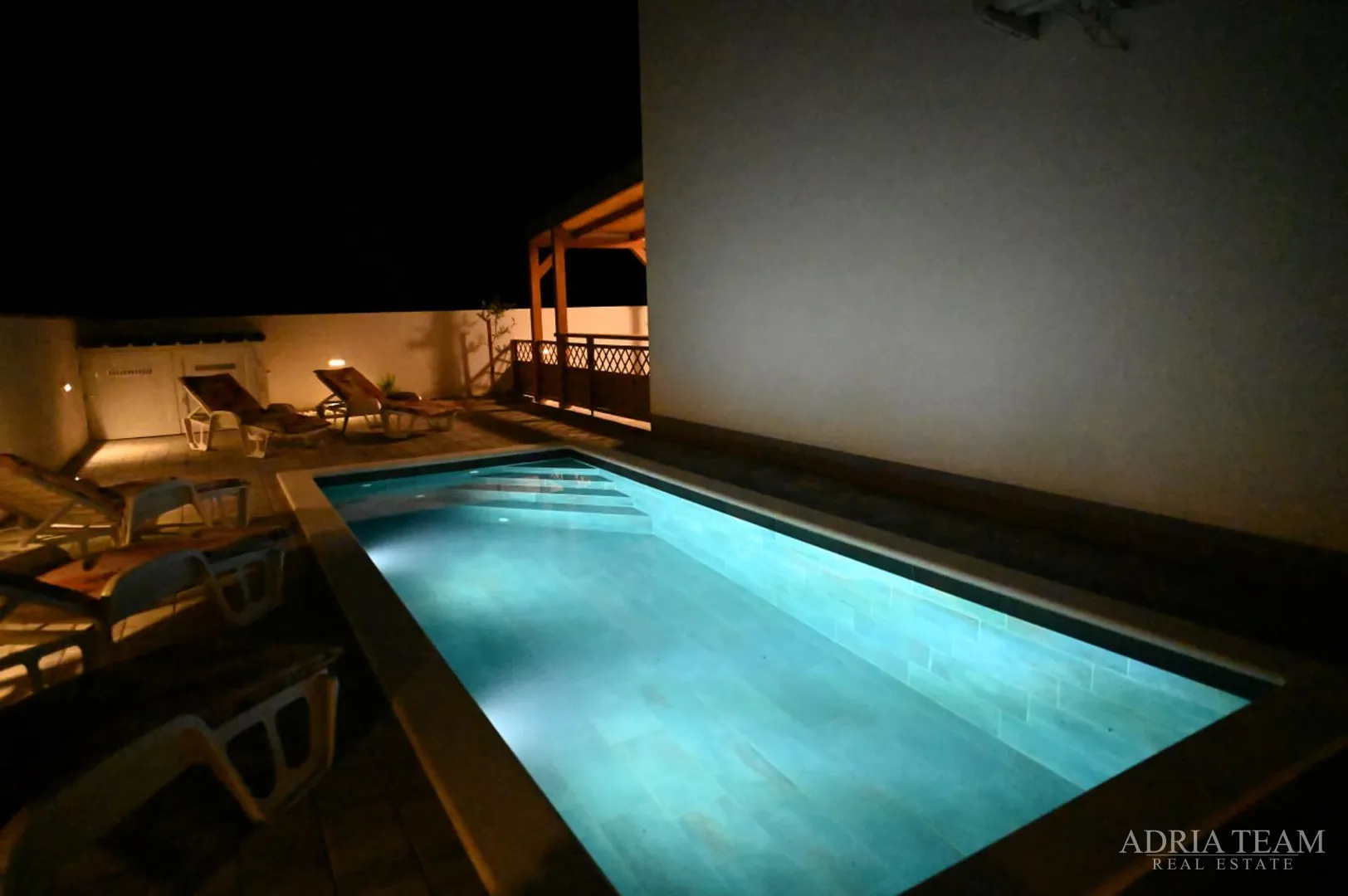 vila s bazenom, 350 m od mora, vir - zadar - slika 25