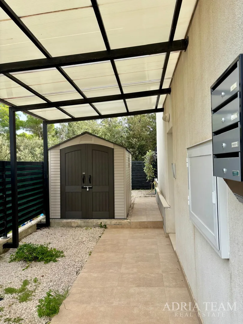 dvosoban apartman s vrtom i 2 parkirna mjesta, 150 m od plaže, petrčane (punta radman) – zadar - slika 25