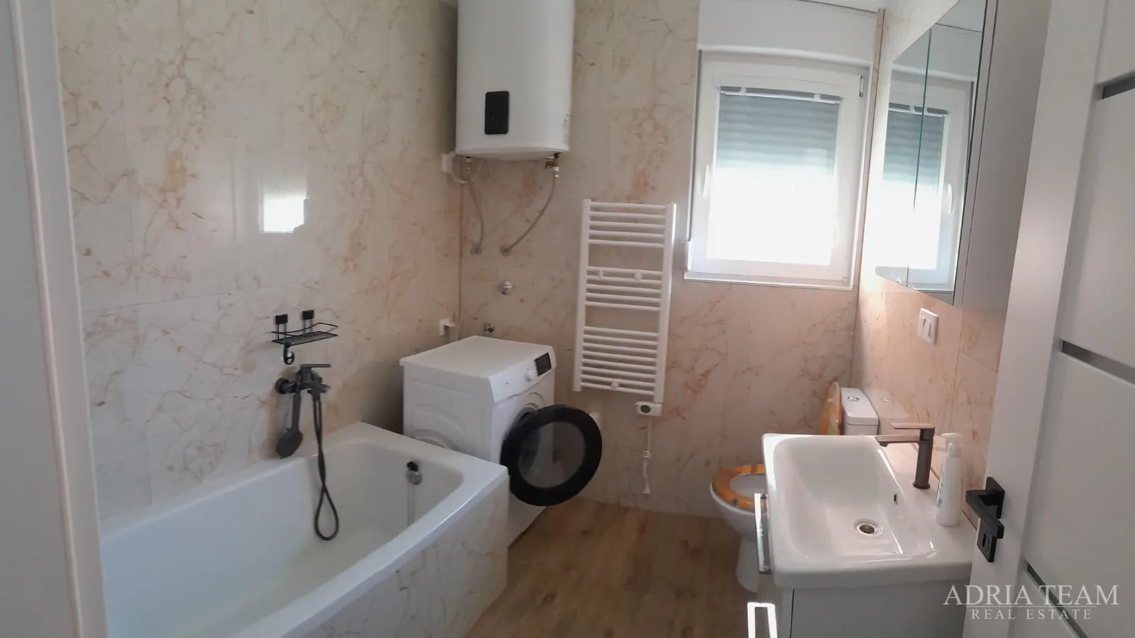 kuća u novogradnji - ražanac - slika 24