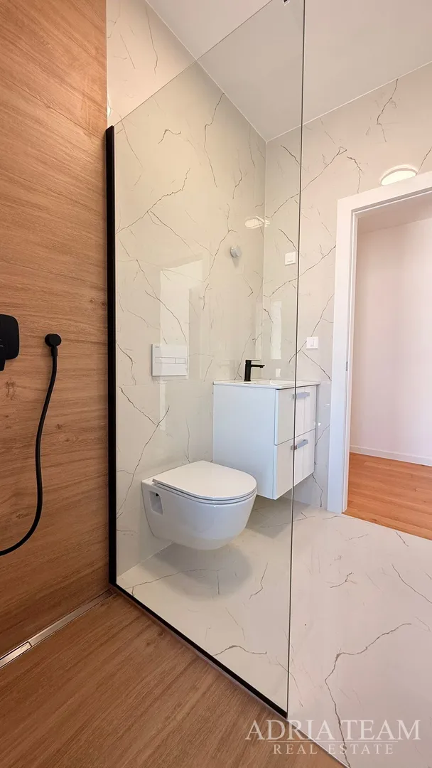 2 prostrana apartmana, privlaka - slika 37