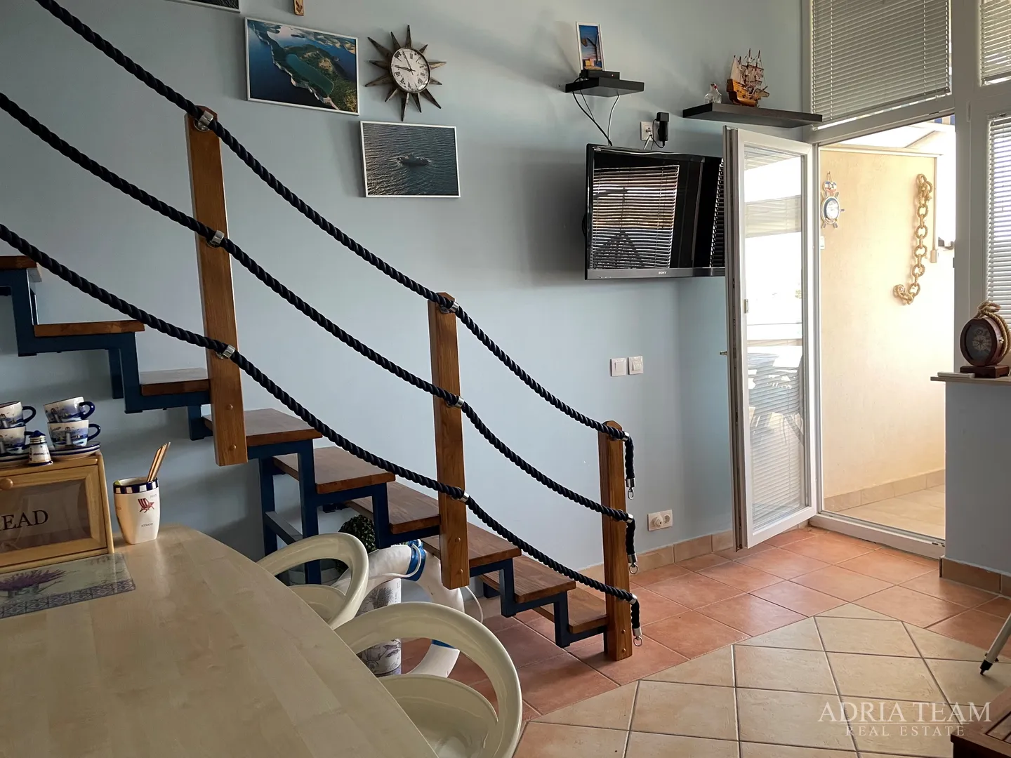 apartman, prvi red do mora, na prekrasnoj plaži s velikom terasom - turanj - slika 13