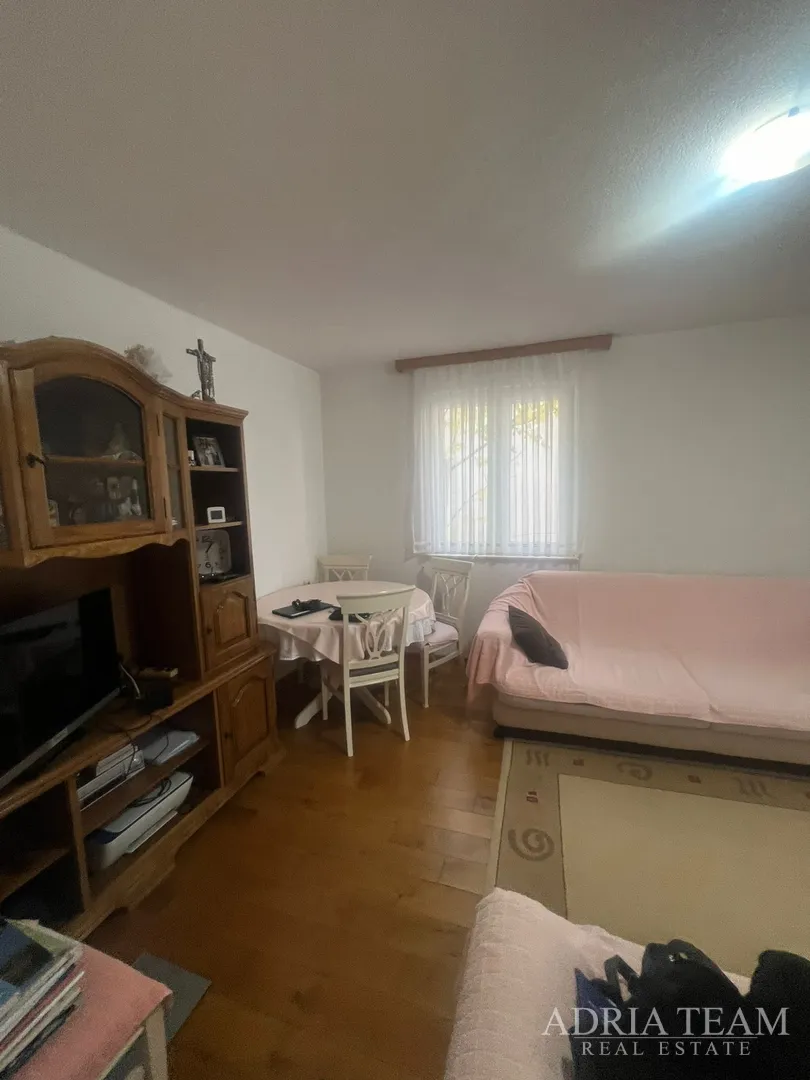 kuća s dvije stambene jedinice, 50 m od mora - vir, južna strana - slika 12