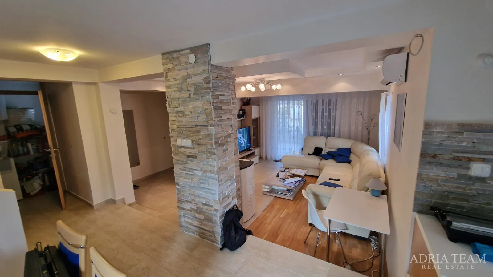 renovirana kuća , vir, 300 m od mora - slika 13