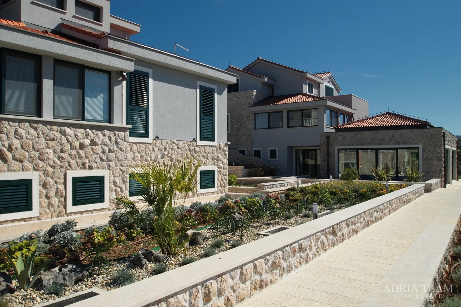 luksuzna vila 100 m od marine - betina, murter - slika 130
