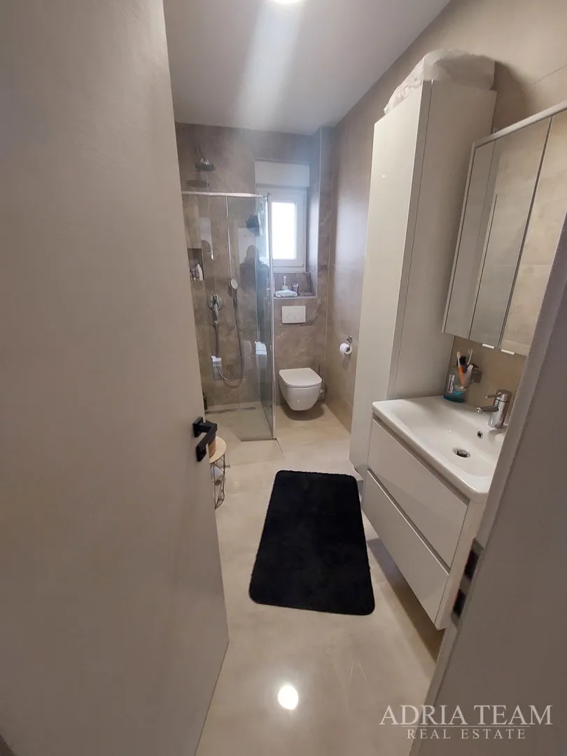apartman u stambenoj zgradi, 80 m od mora - diklo, zadar posebna ljetna akcija! - slika 71
