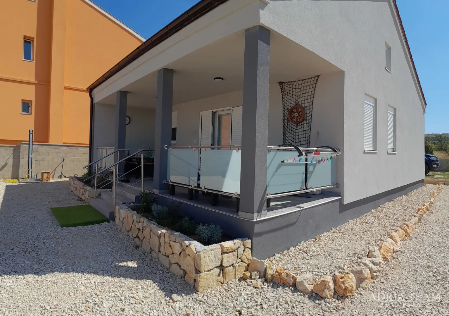 kuća u novogradnji - ražanac - slika 3