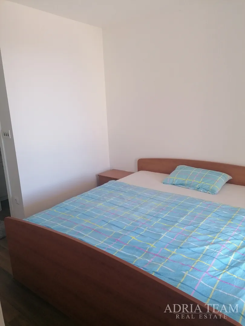 apartmanska kuća s 3 apartmana, 120 m od mora, petrčane - zadar - slika 10