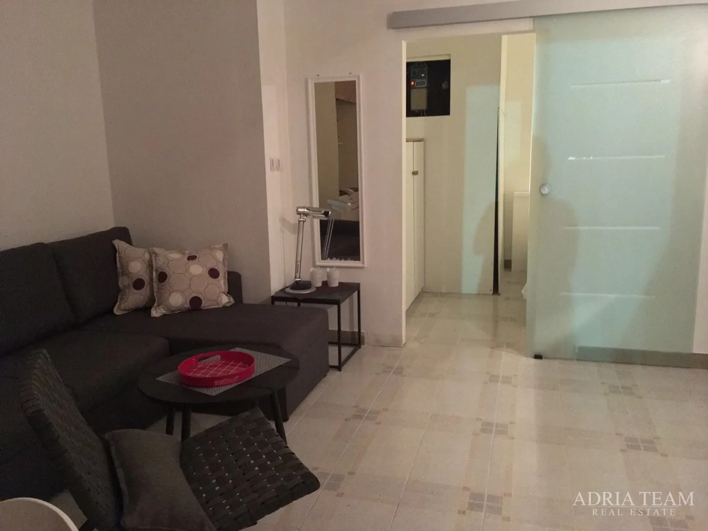 apartmanska kuća 100 m od mora, odlična lokacija - novalja, pag - slika 49