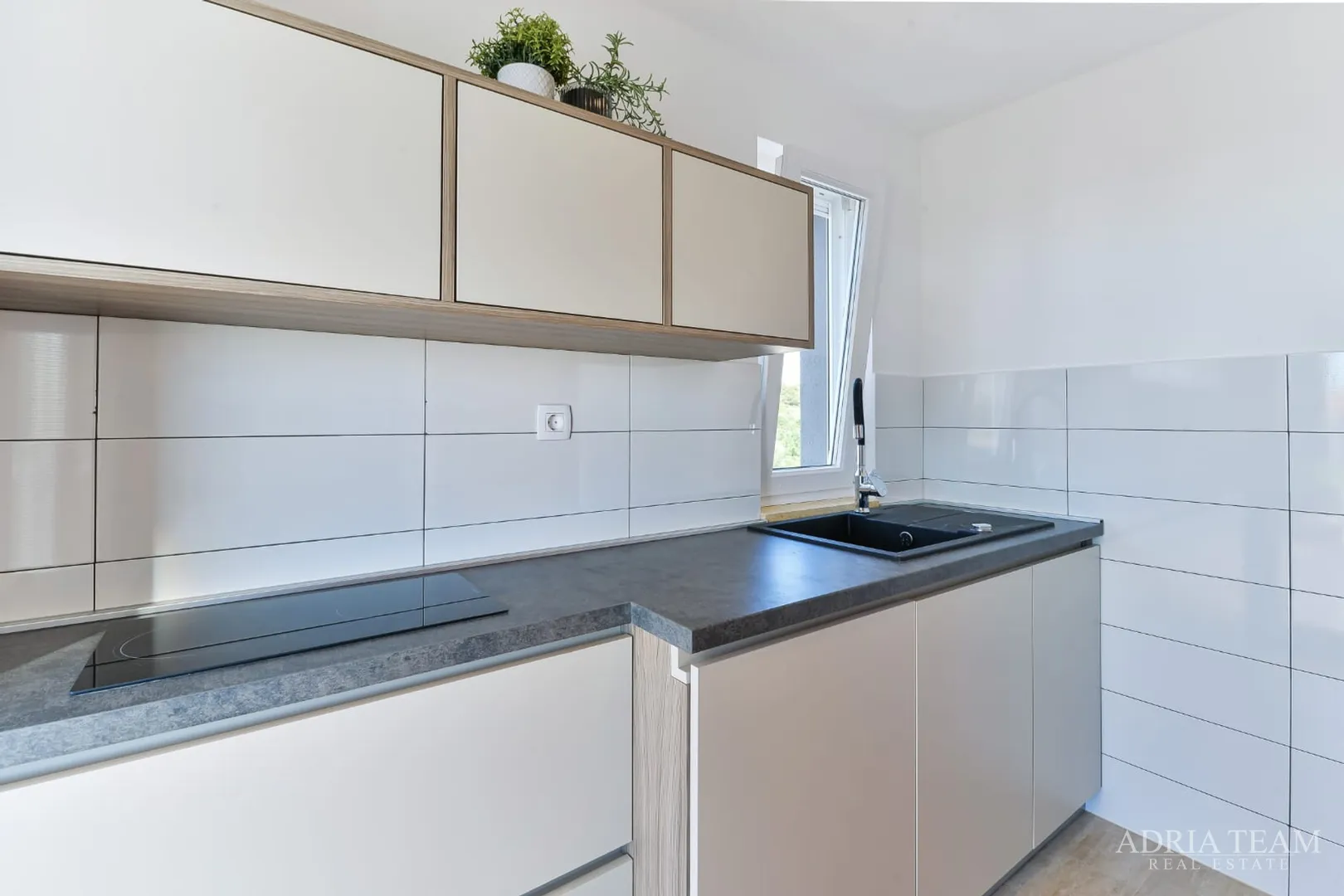kuća novogradnja s pogledom na more, zadar - diklovac - slika 43