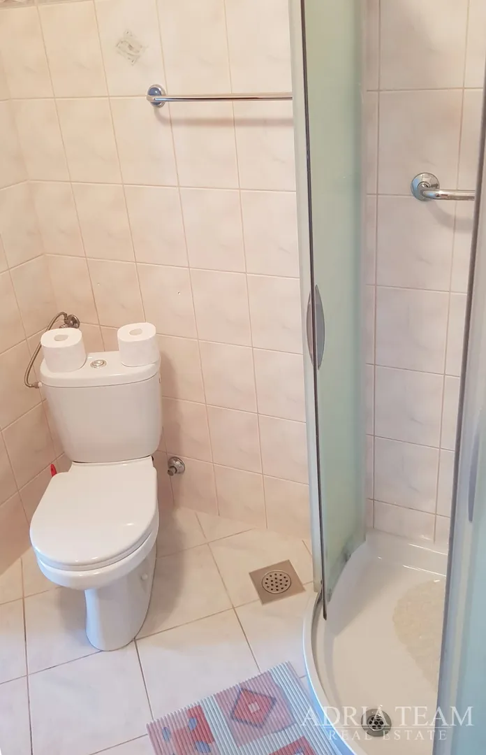 vila sa 7 apartmana, pogled na more - diklo, zadar - slika 42