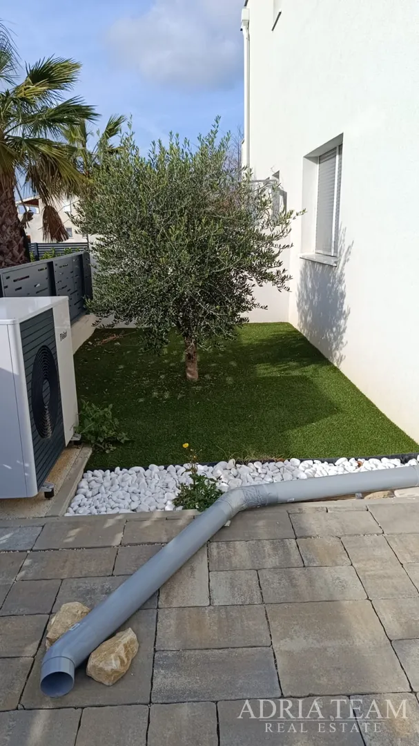 jesenska akcija! kuća za odmor s bazenom, 120 m od mora, nin - zadar - slika 56