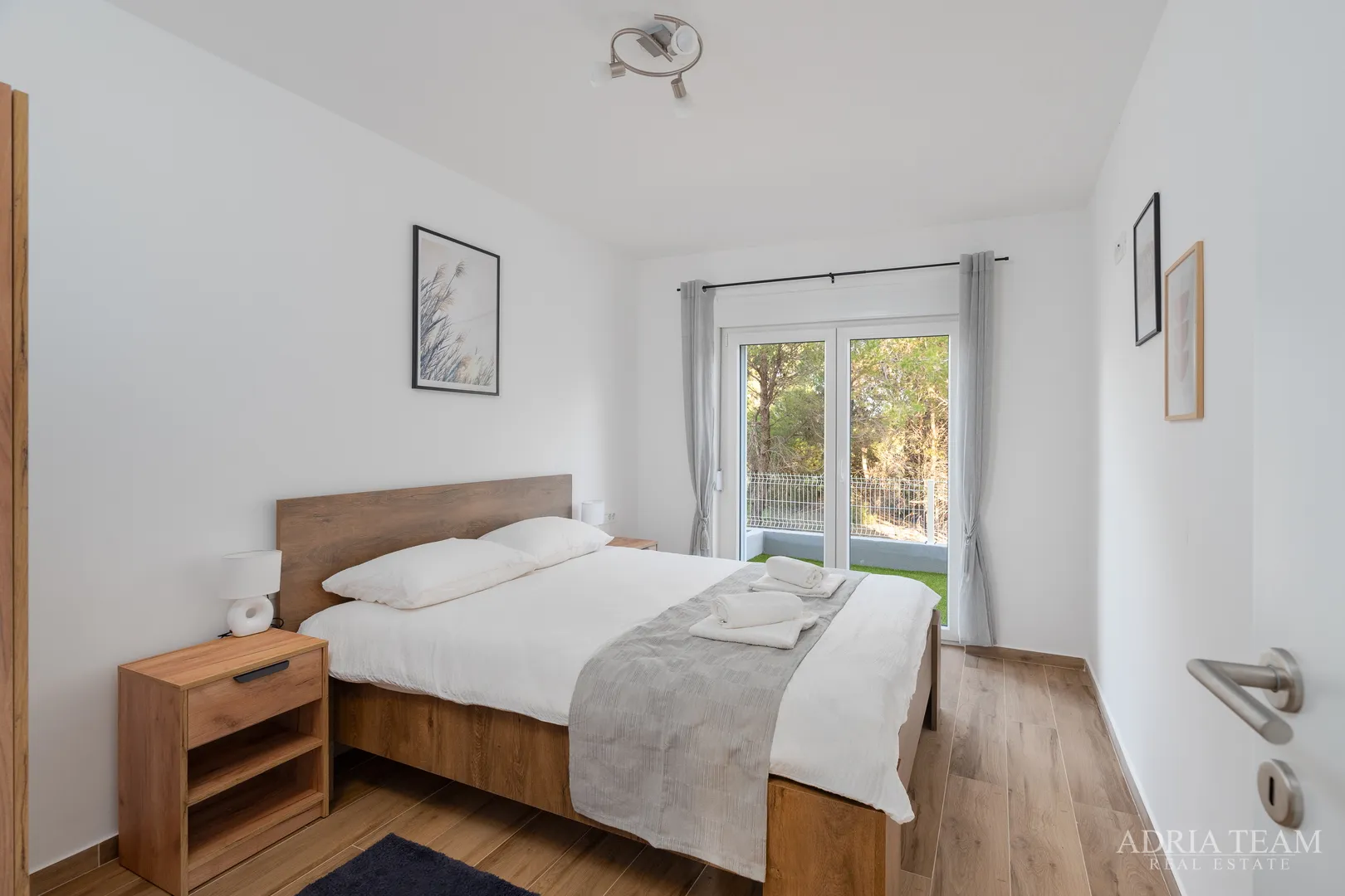 apartmani u stambenoj zgradi - vir - slika 3