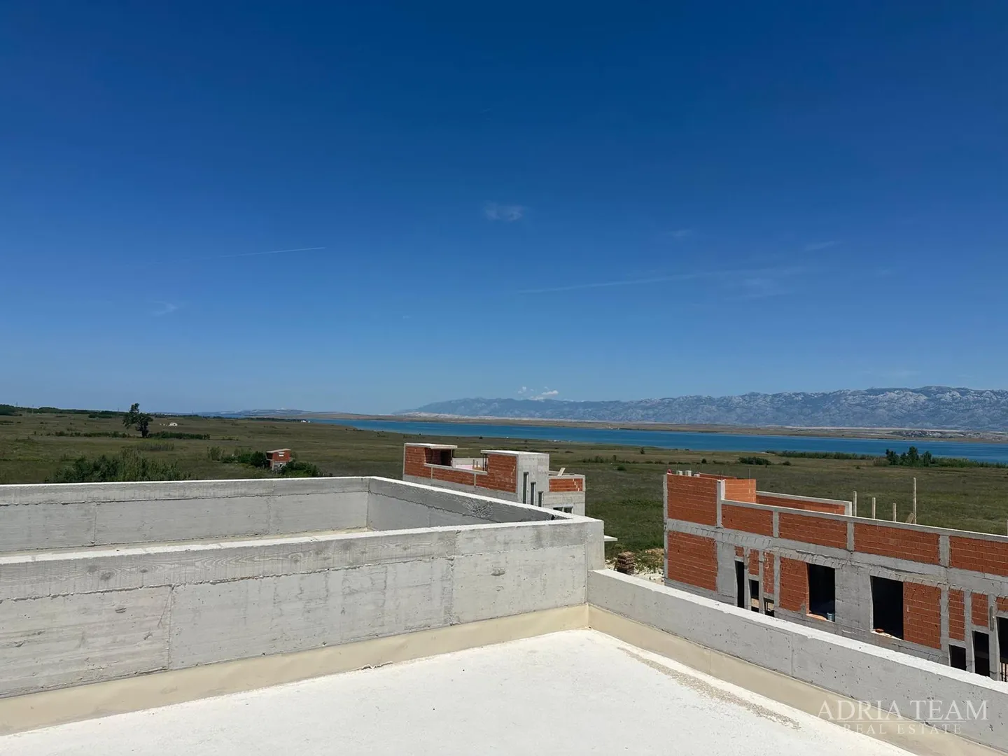 ljetna akcija! penthouse s krovnom terasom i pogledom na more, 400 m od mora, sabunike - zadar - slika 18