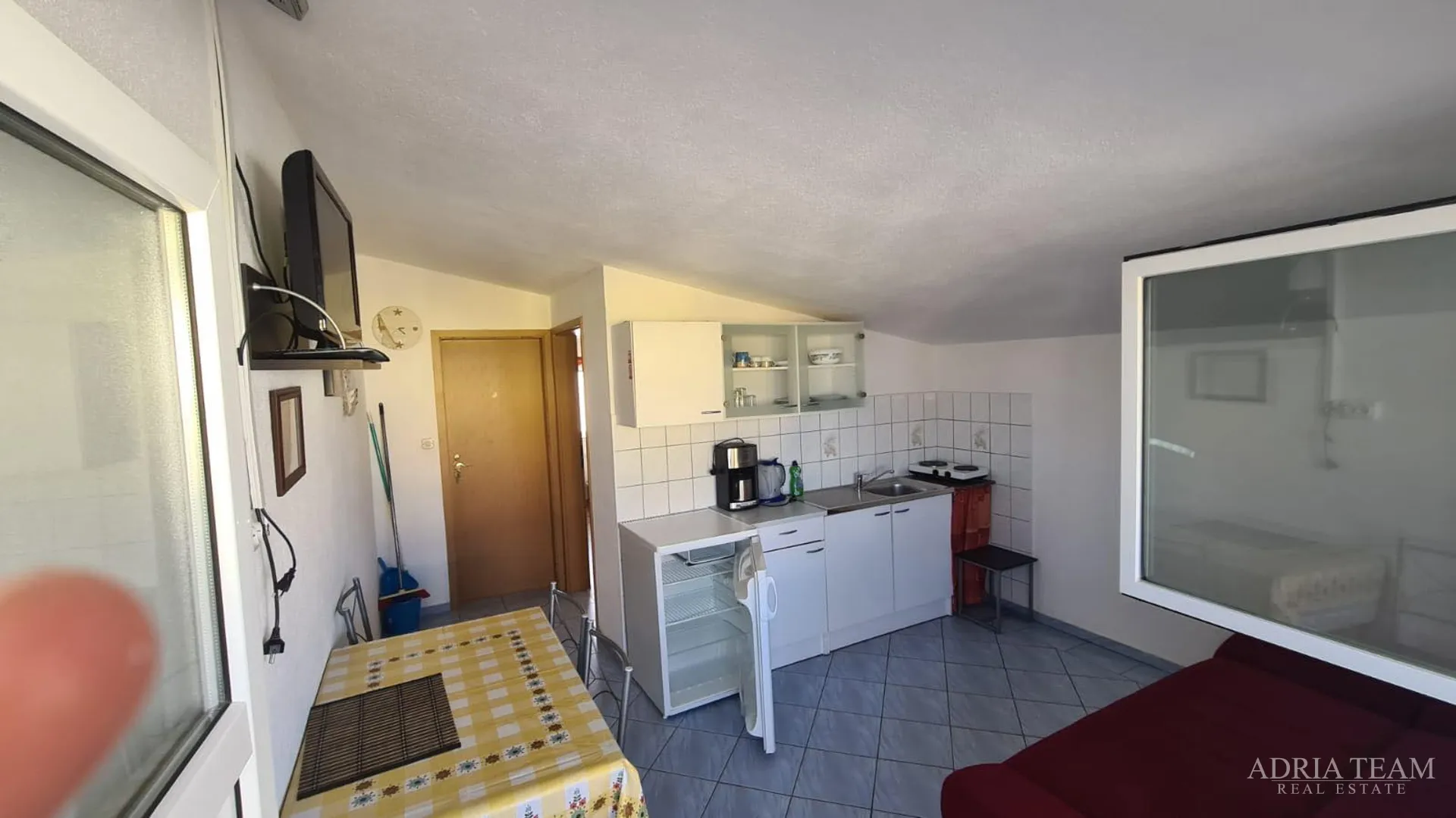 akcija!! apartmanska kuća s 5 apartmana, 170 m od mora, vir - zadar - slika 23