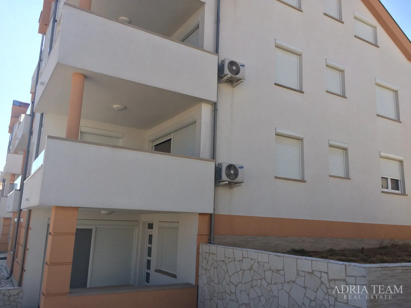 apartman s lijepim pogledom na more, 50 m od mora - pag - slika 35